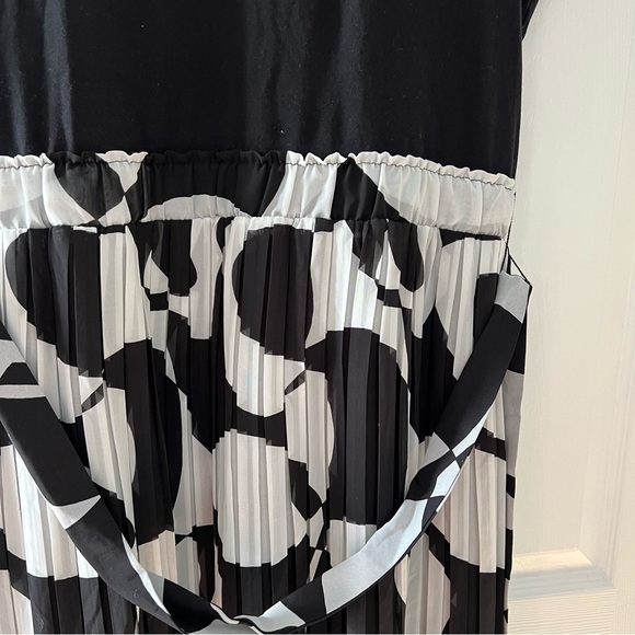 For Cynthia Black and White Fit and Flare Midi Dress - Picture 2 of 6